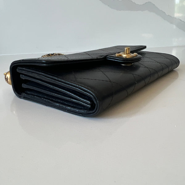 Chanel Wallet on Chain