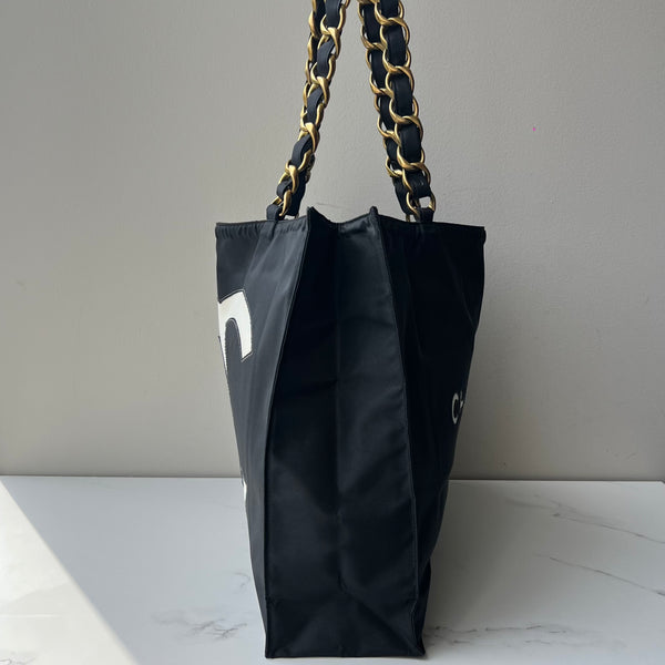 Chanel Vintage Shopper Tote