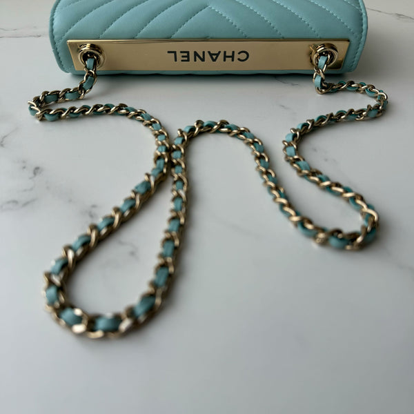 Chanel Wallet on Chain