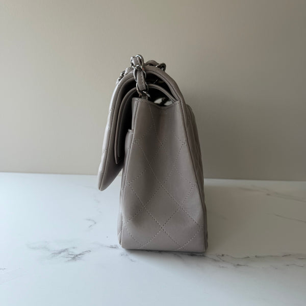 Chanel Jumbo Double Flap