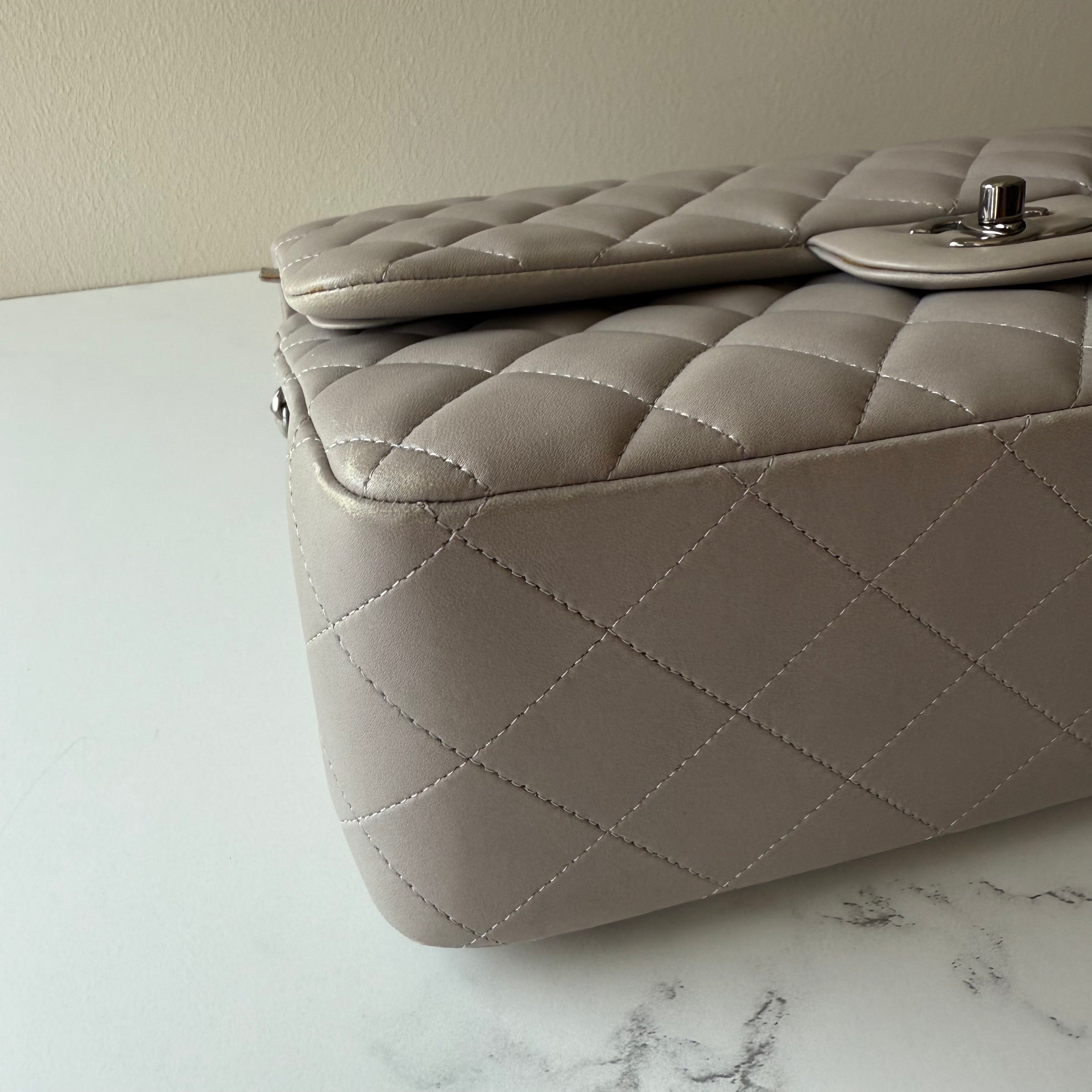 Chanel Jumbo Double Flap