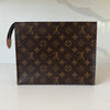 Louis Vuitton Tolietry Pouch 26