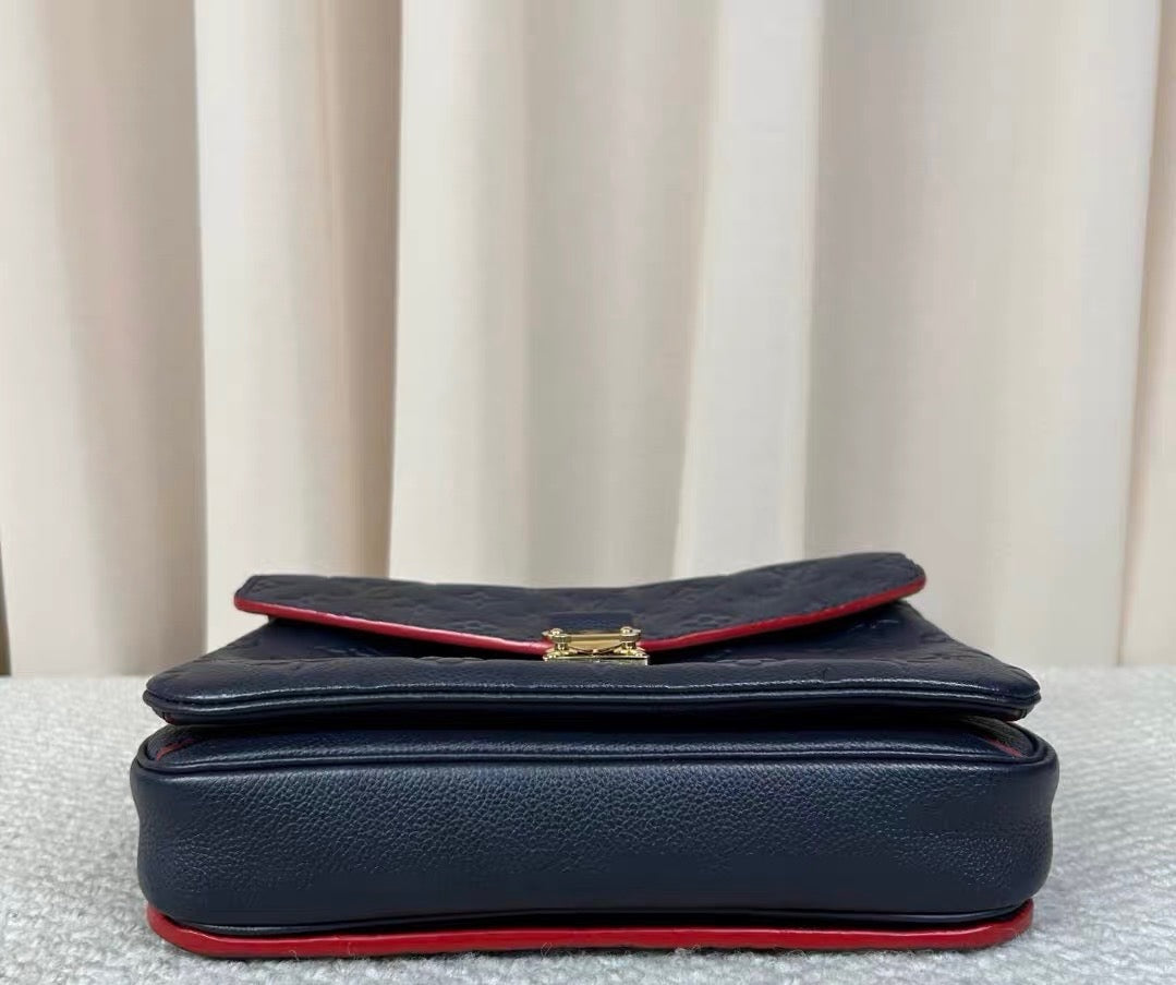 Louis Vuitton Pochette Métis
