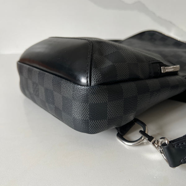 Louis Vuitton Avenue Slingbag