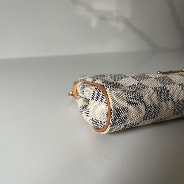 Louis Vuitton Eva Clutch