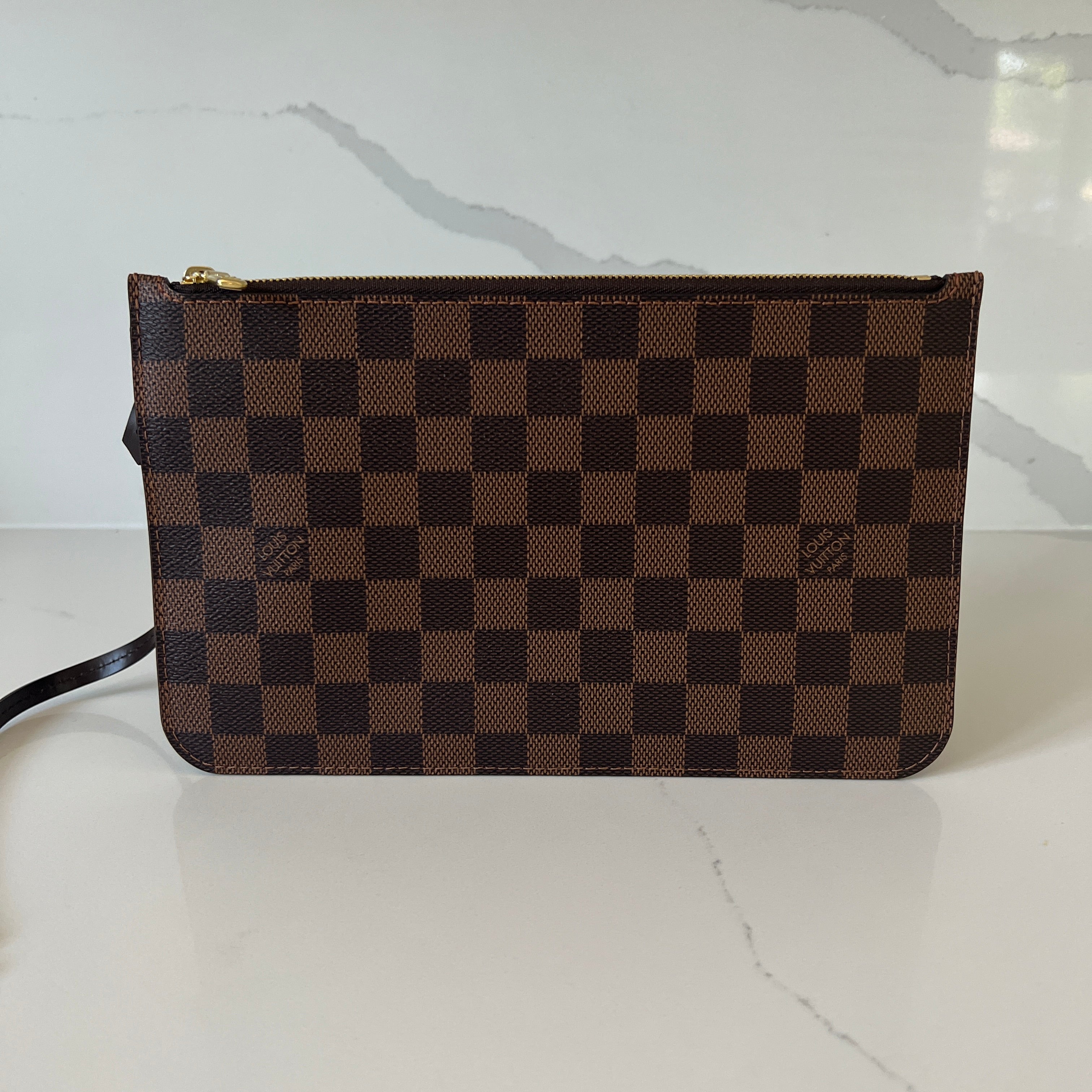 Vuitton Neverfull MM & Pouch