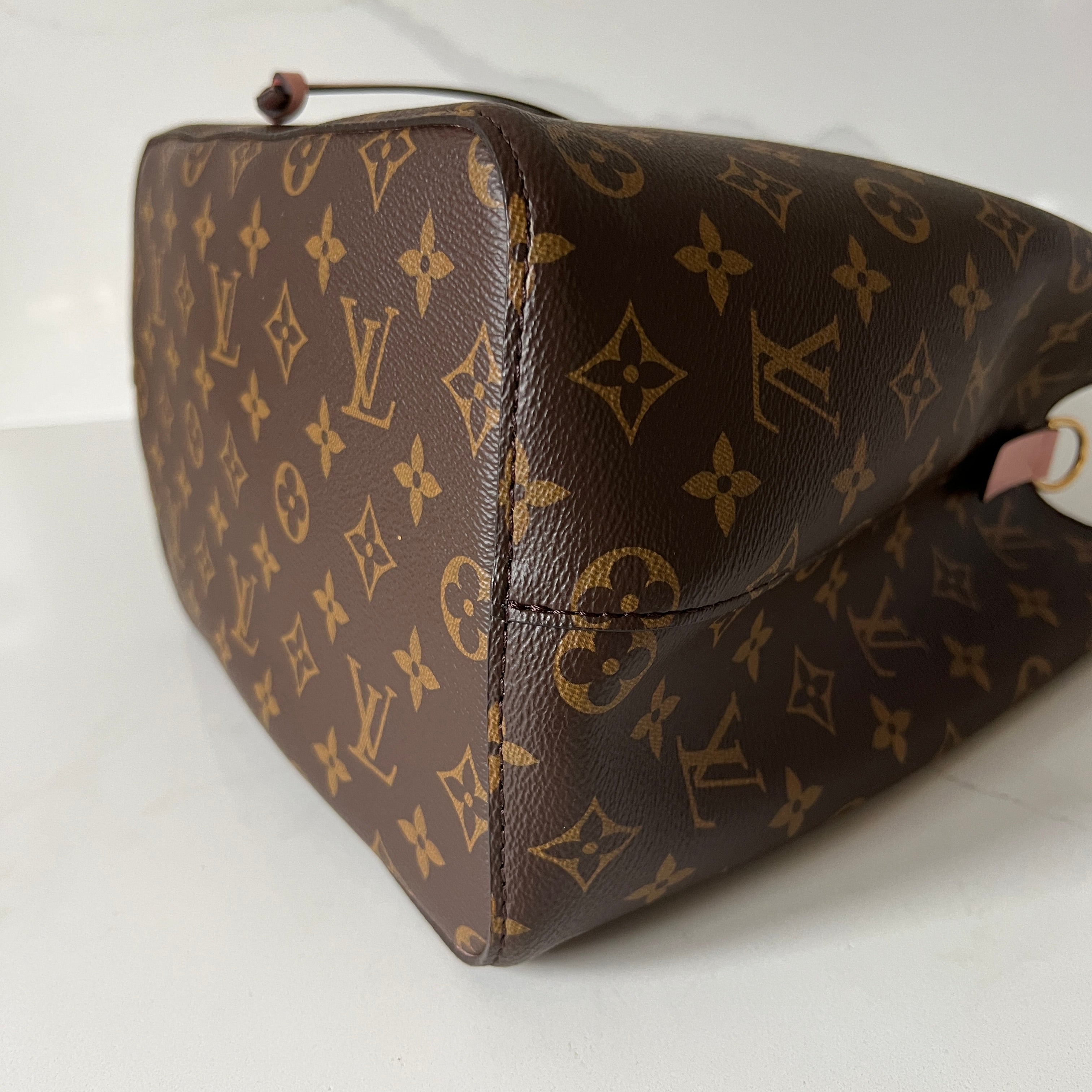 Louis Vuitton Neo Noe