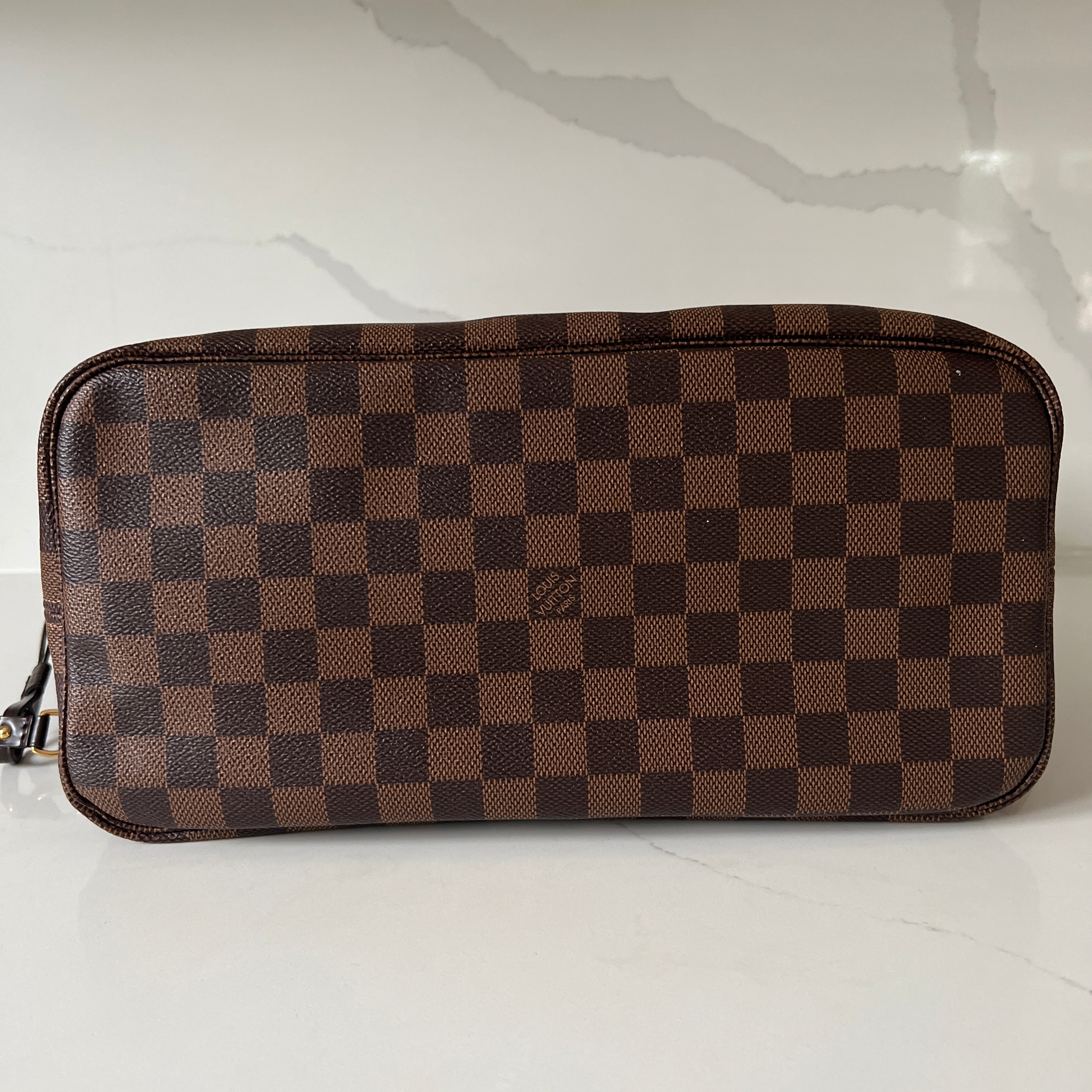 Louis Vuitton Neverfull MM & Pouch