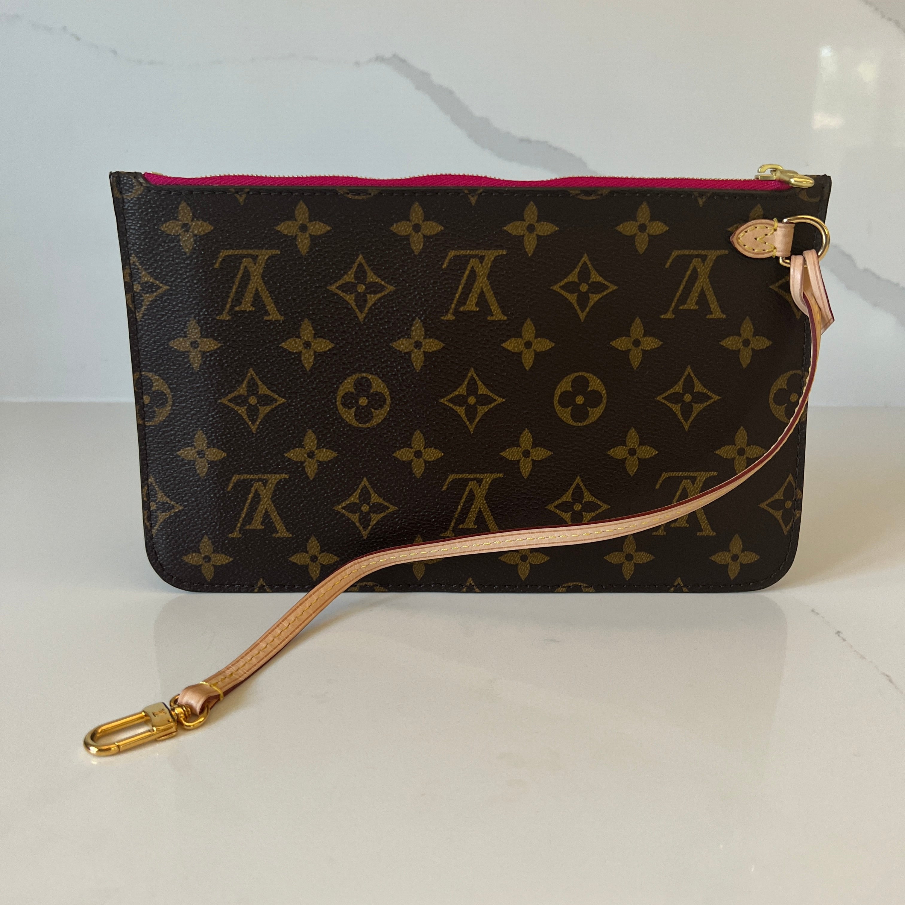 Louis Vuitton Neverfull MM & Pouch