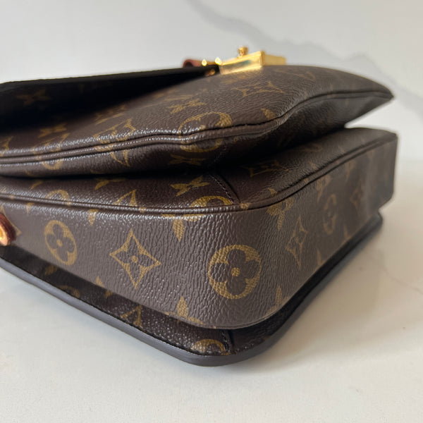 Louis Vuitton Pochette Metis