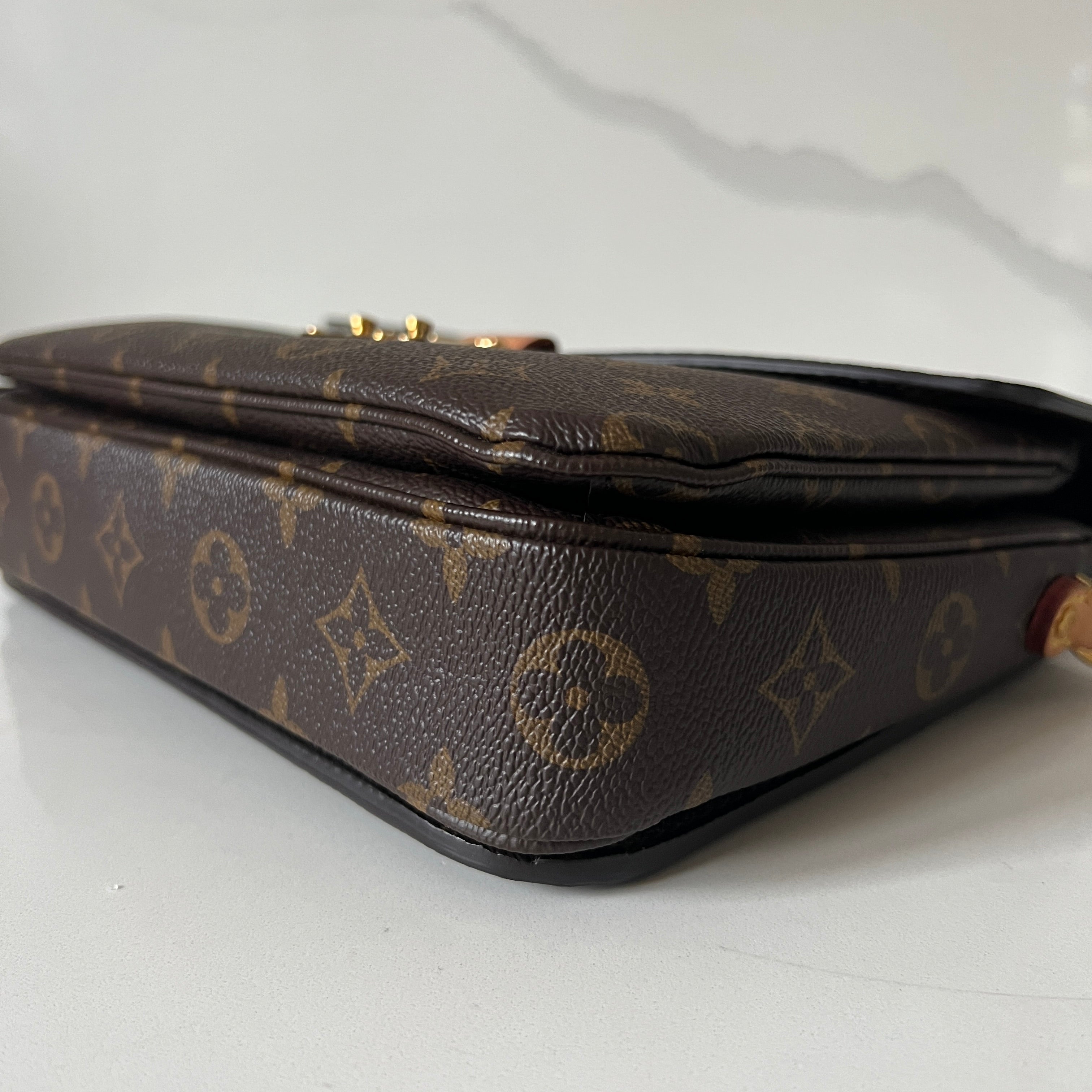 Louis Vuitton Pochette Metis