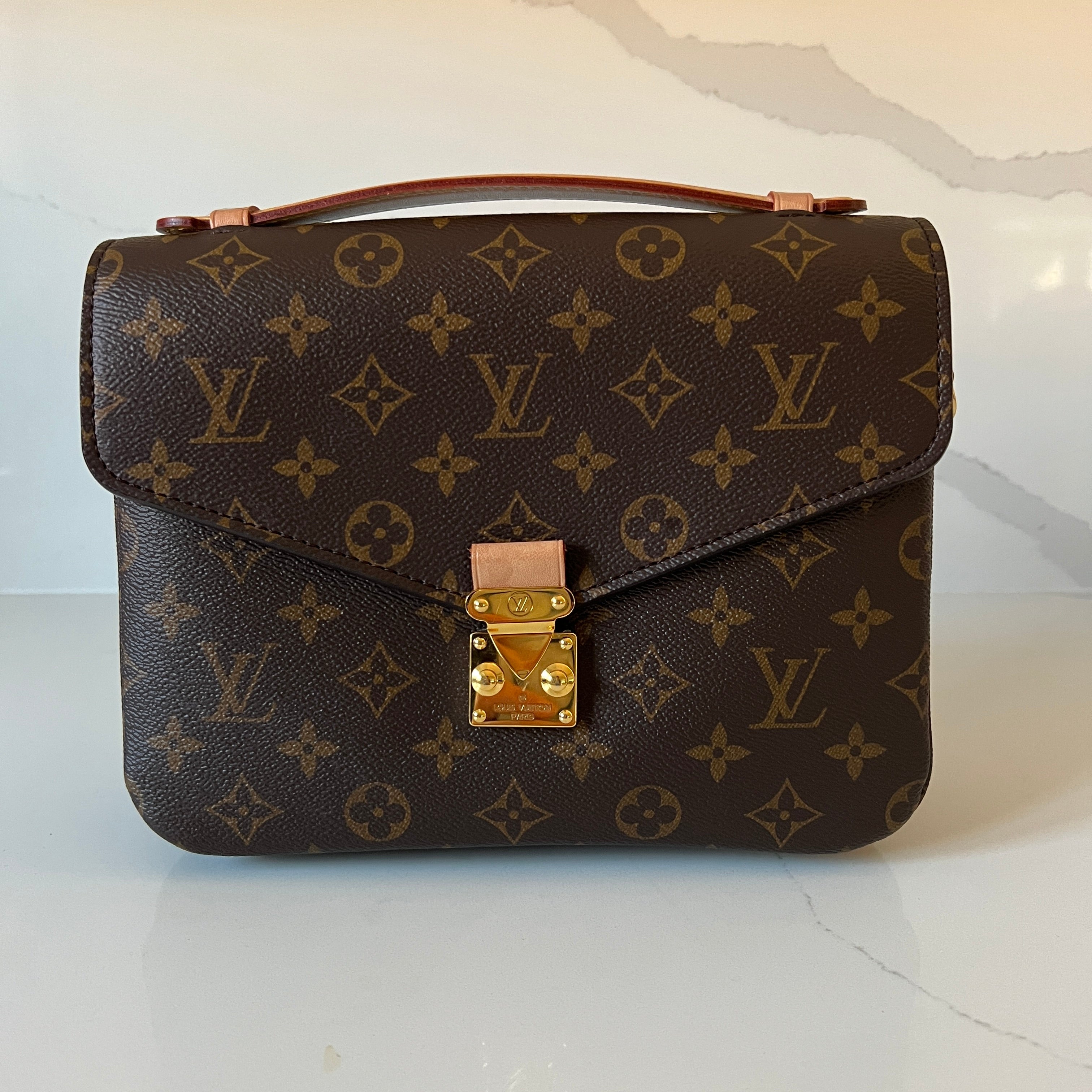 Louis Vuitton Pochette Metis