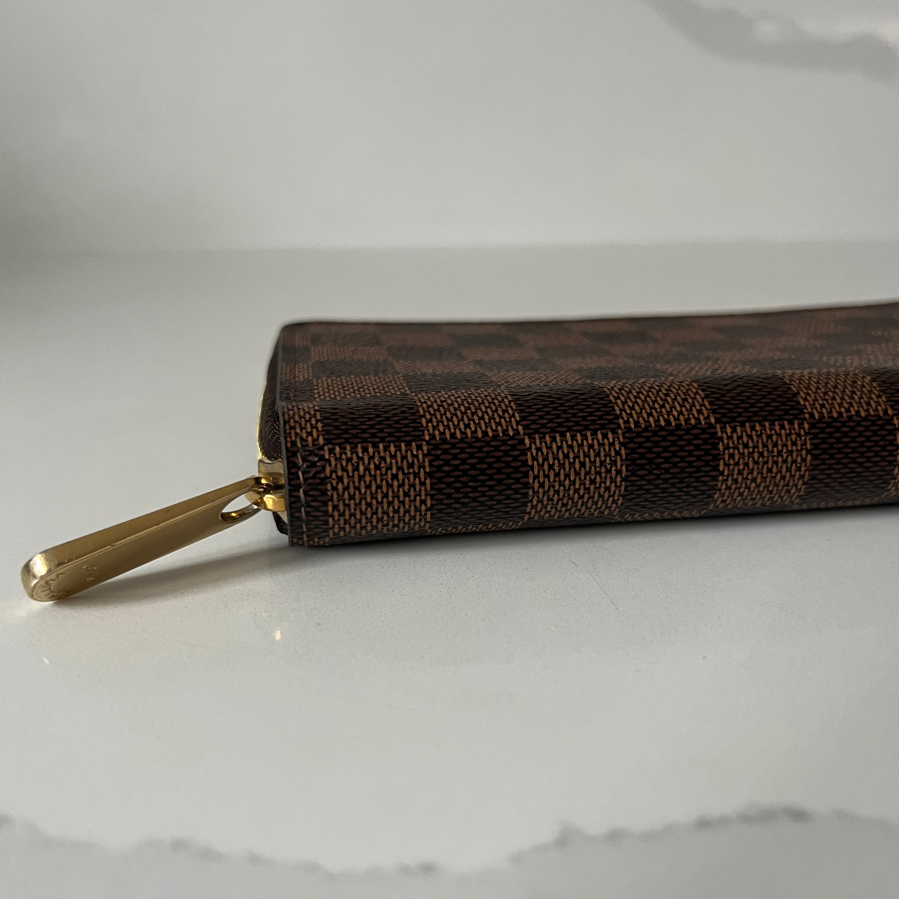 Louis Vuitton Zippy Wallet