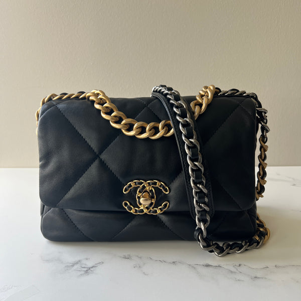 Chanel 19