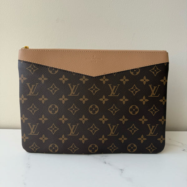 Louis Vuitton Daily Pouch
