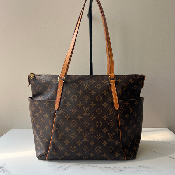 Louis Vuitton Totally