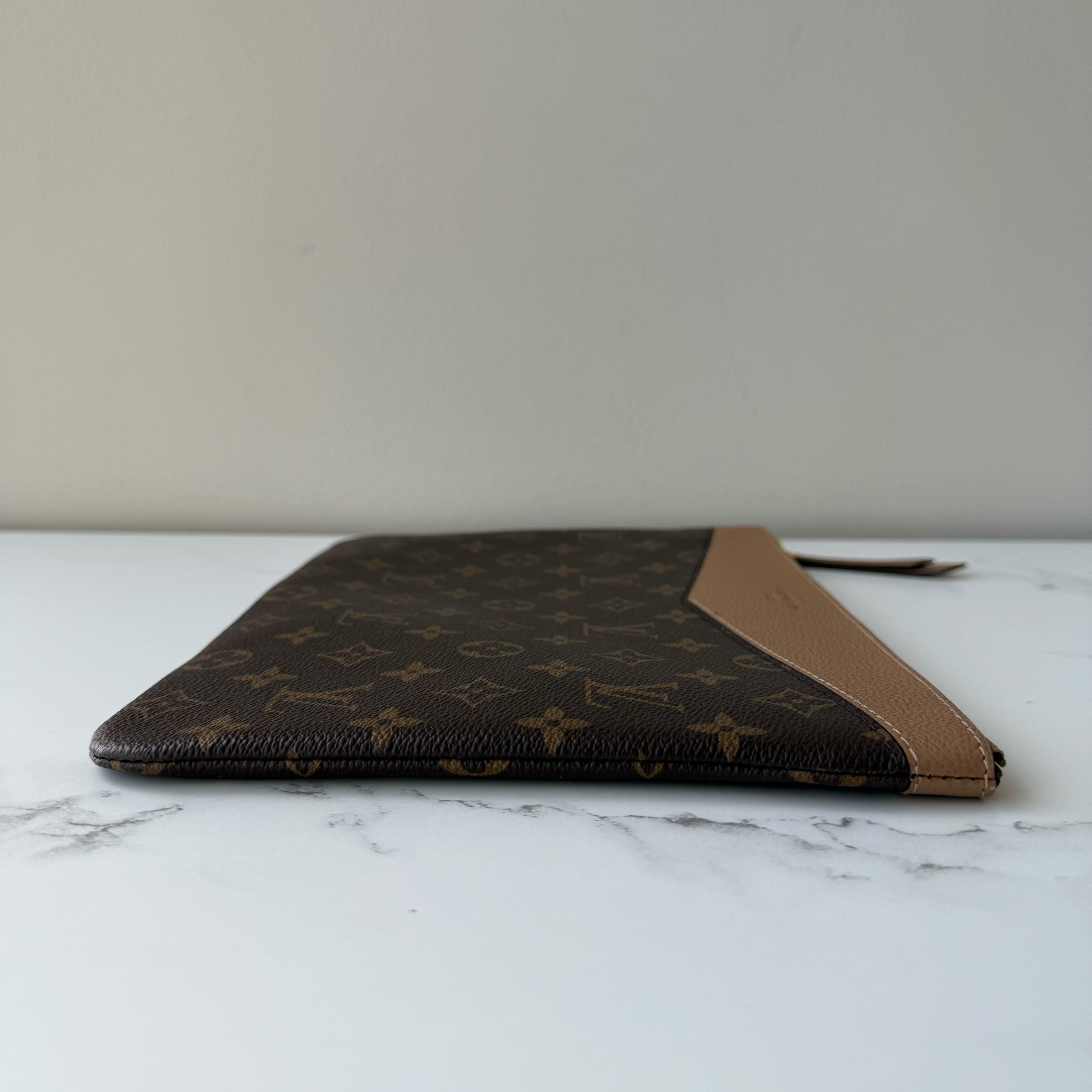 Louis Vuitton Daily Pouch