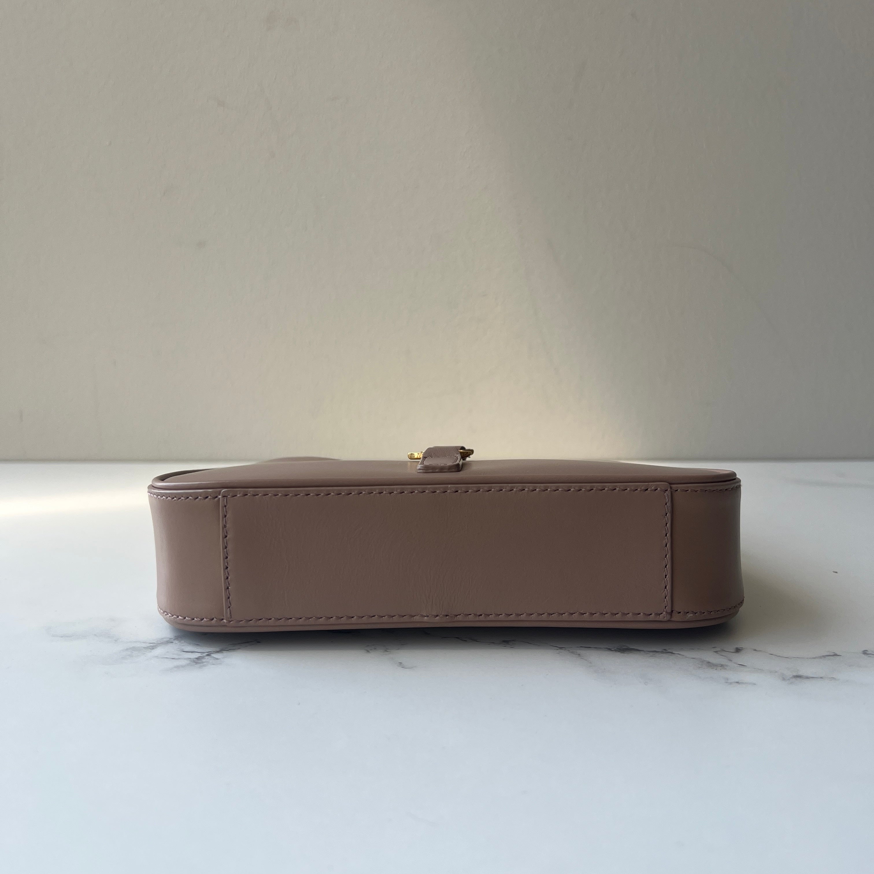 Saint Laurent Le 5 A 7