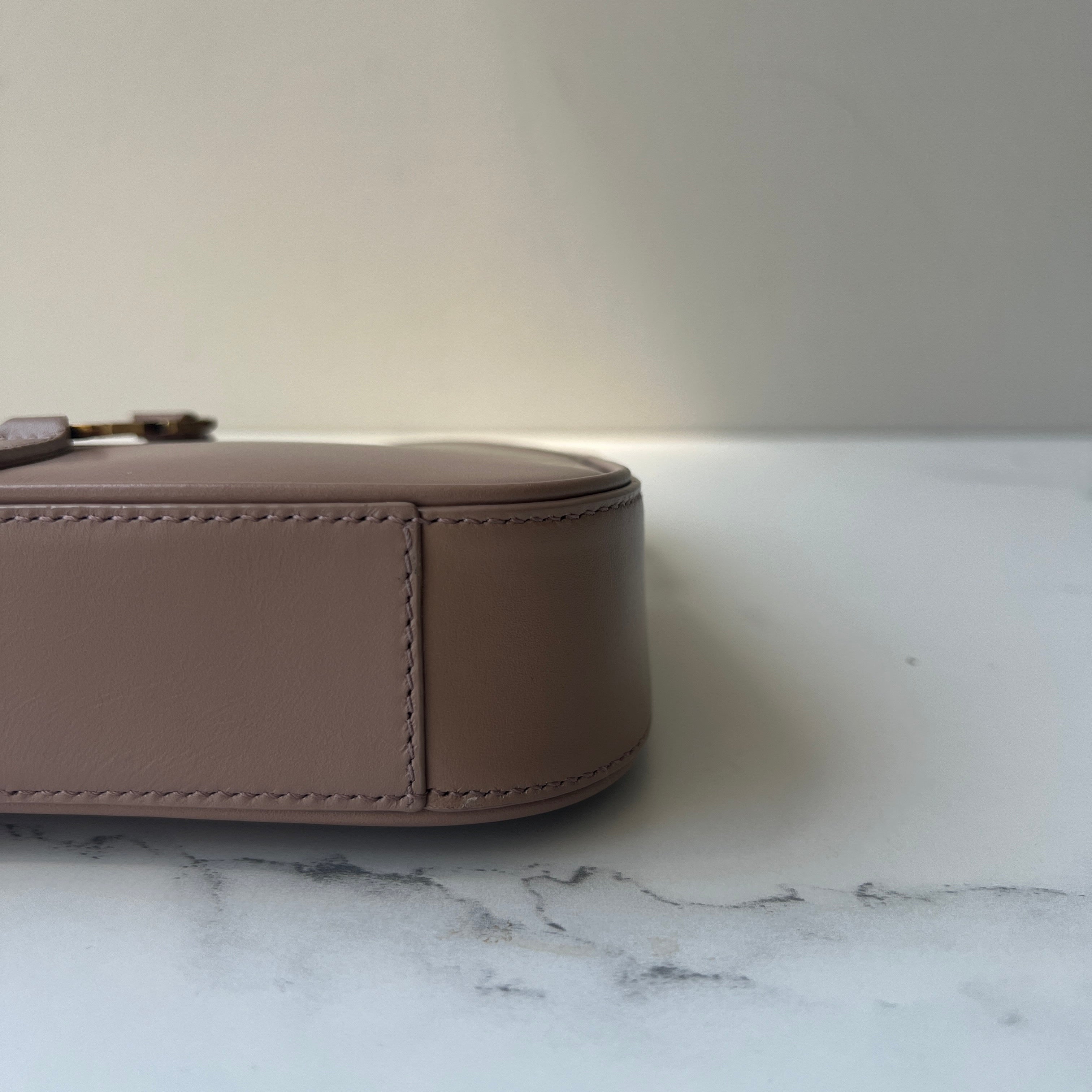 Saint Laurent Le 5 A 7