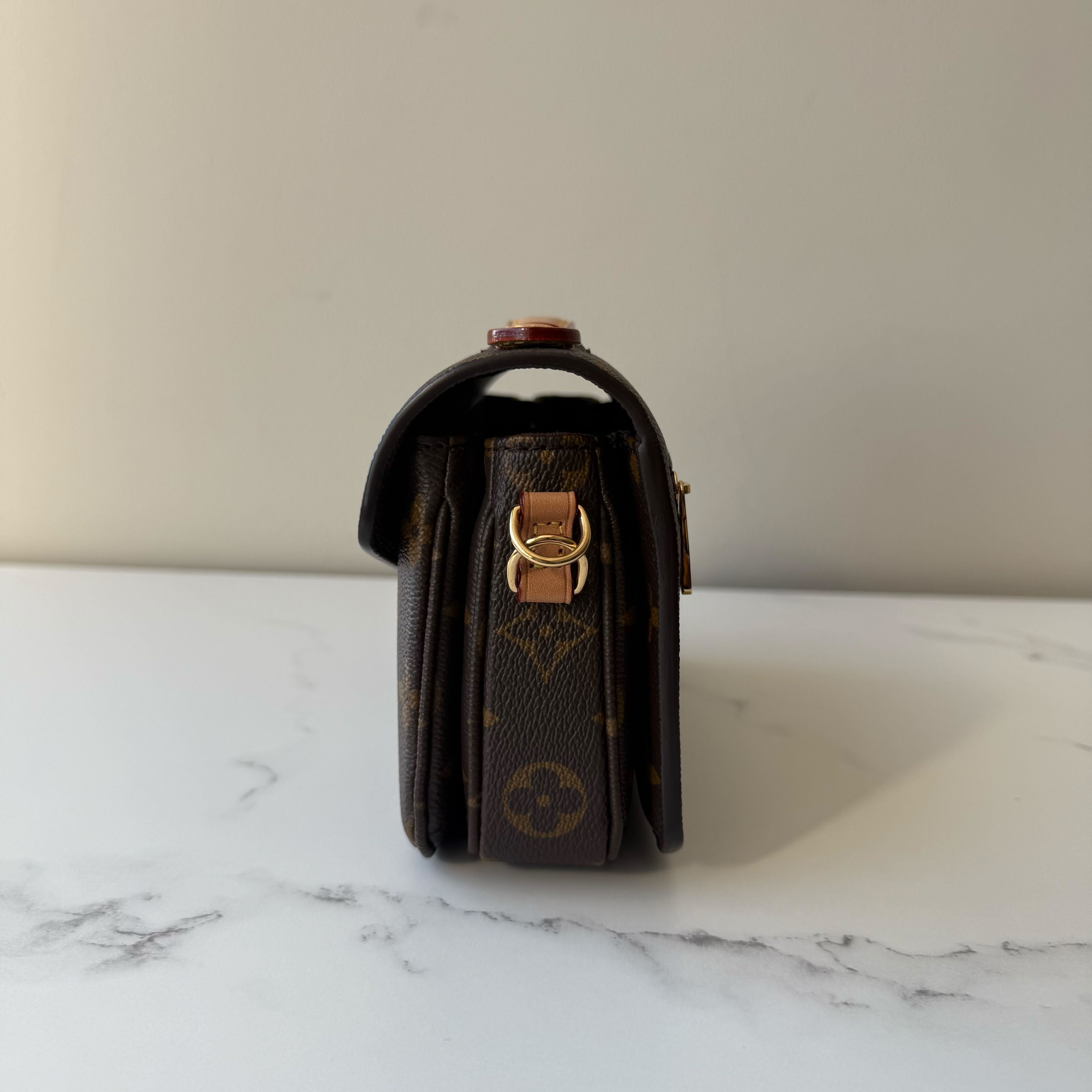 Louis Vuitton Pochette Metis East West