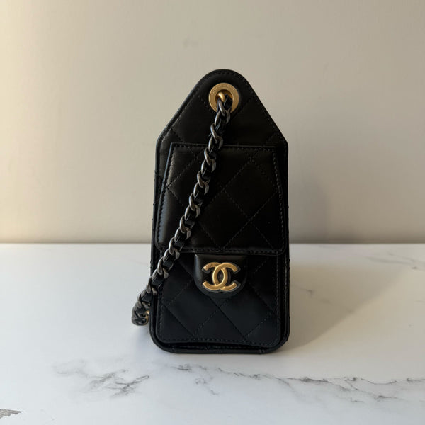 Chanel Mini 25