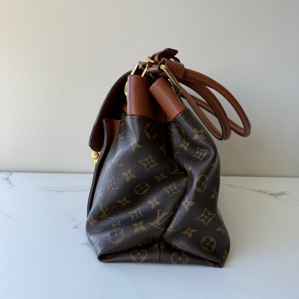 Louis Vuitton Hobo Bag