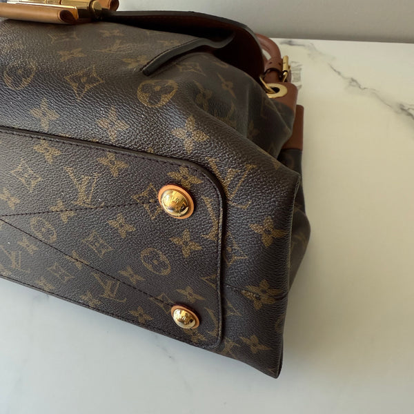 Louis Vuitton Hobo Bag