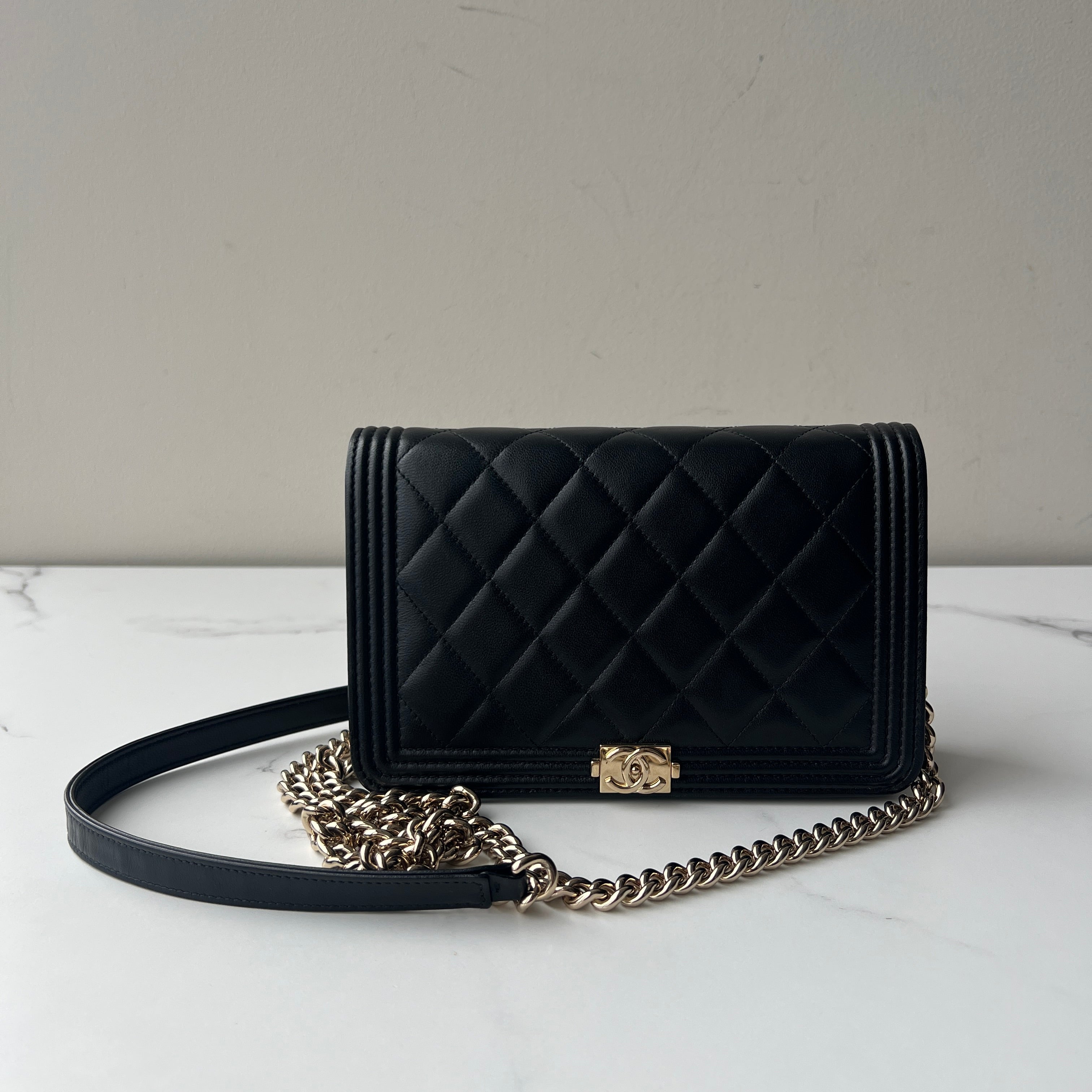 Chanel Wallet on Chain
