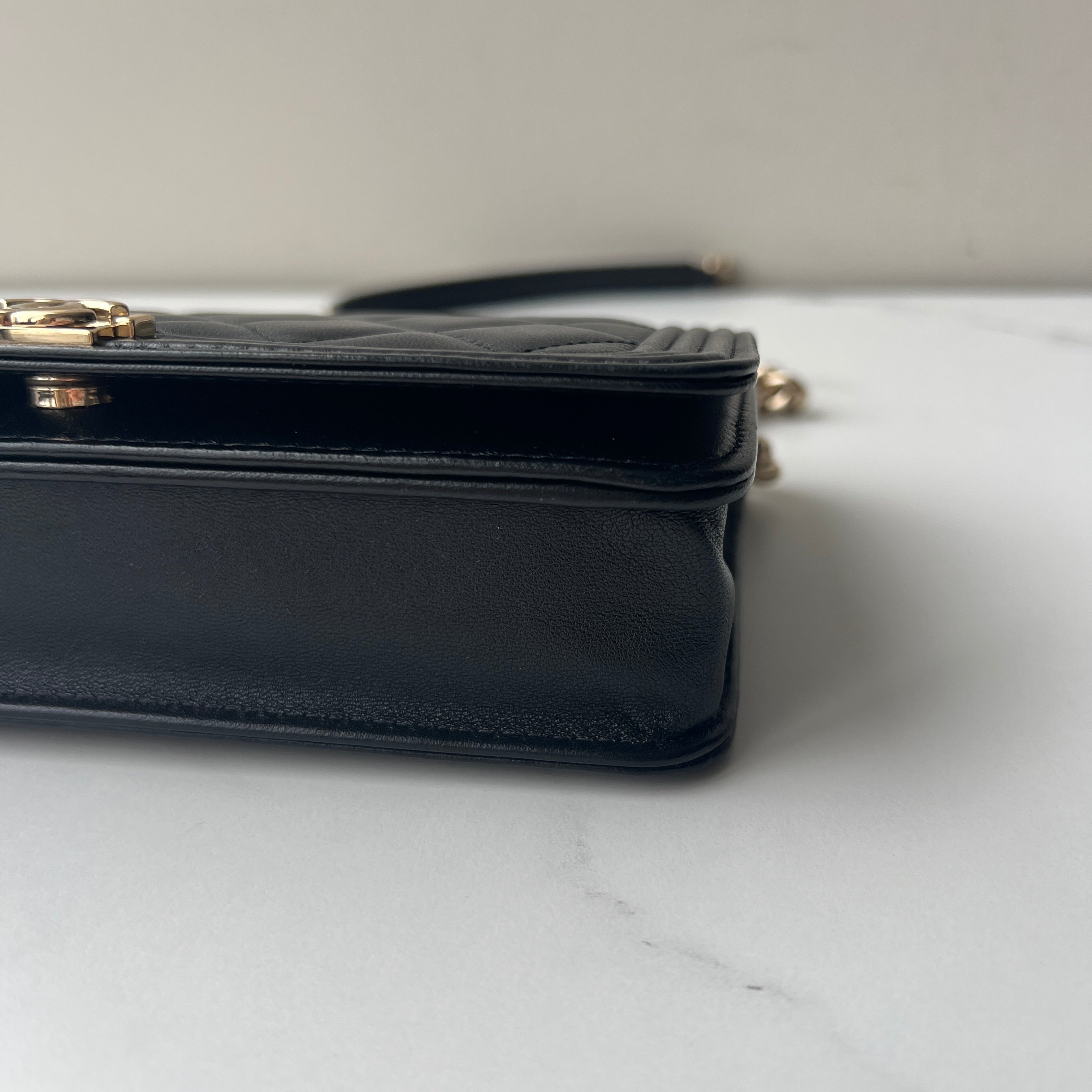 Chanel Wallet on Chain