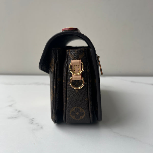 Louis Vuitton Pochette Metis East West
