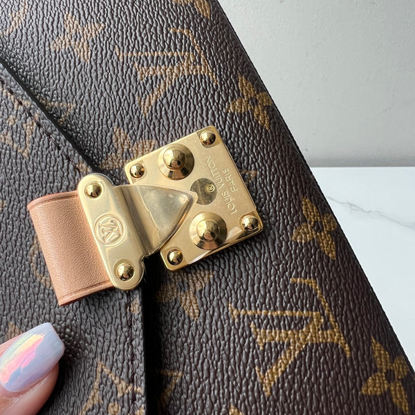 Louis Vuitton Pochette Metis East West