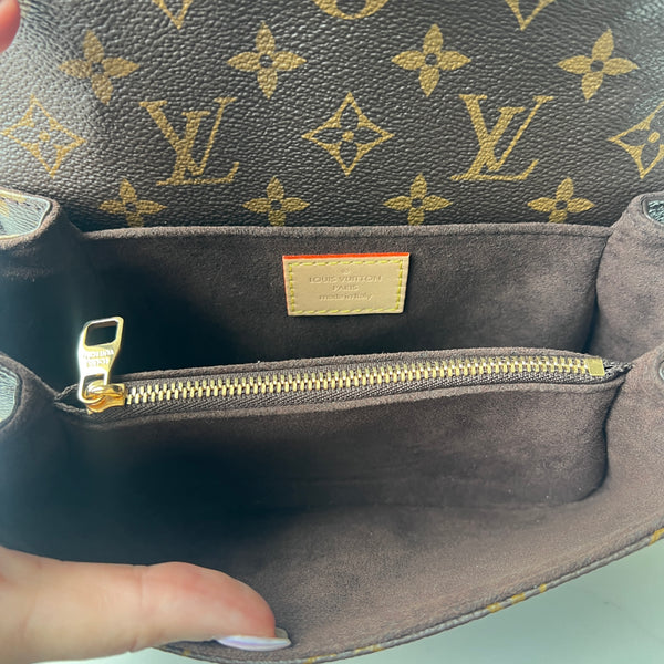 Louis Vuitton Pochette Metis East West