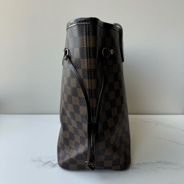 Louis Vuitton Neverfull MM & Pouch