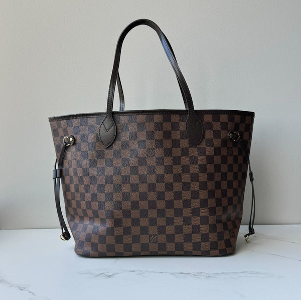 Louis Vuitton Neverfull MM & Pouch