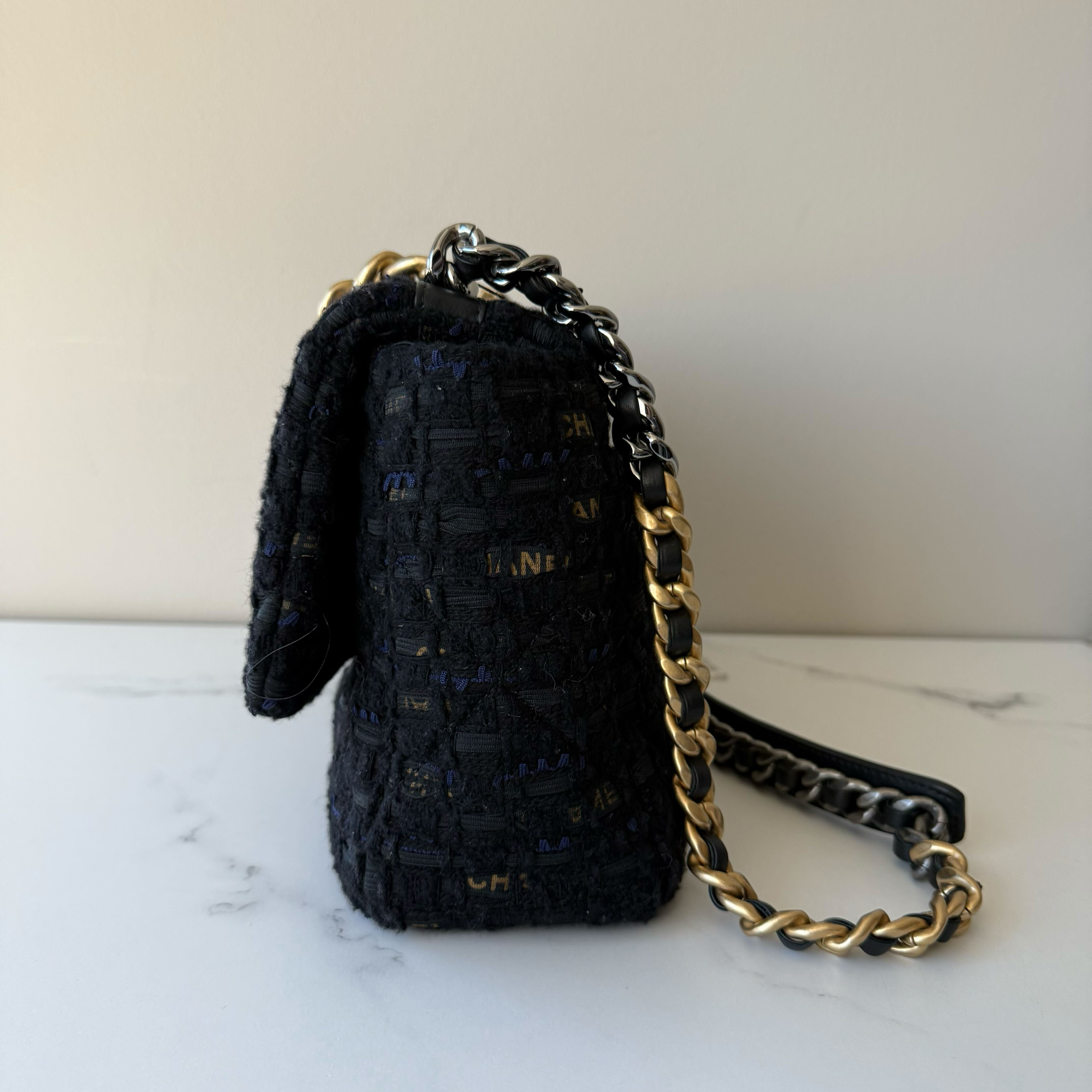 Chanel 19