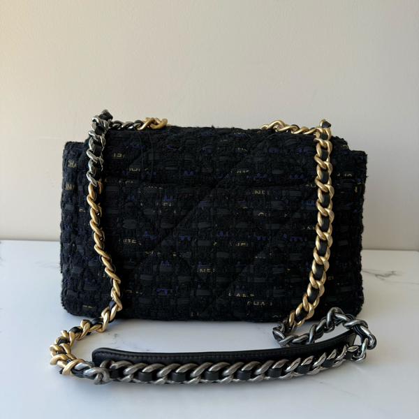 Chanel 19