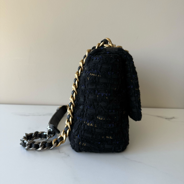 Chanel 19