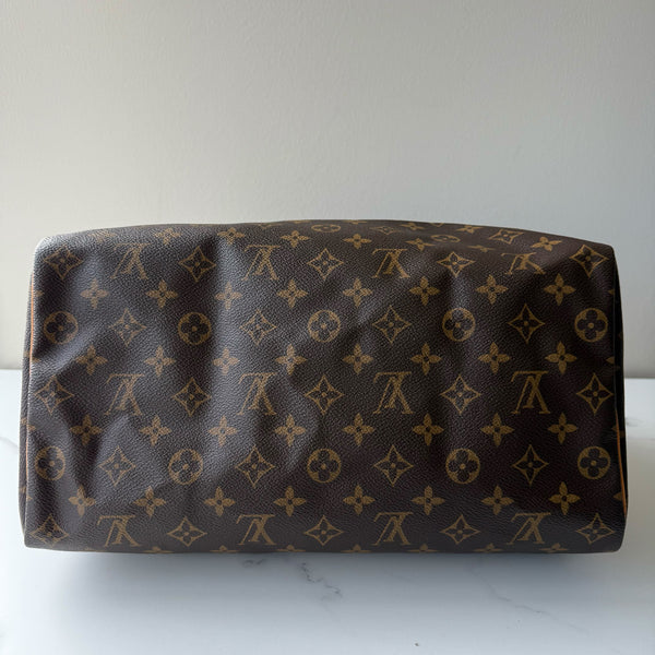 Louis Vuitton Speedy 35