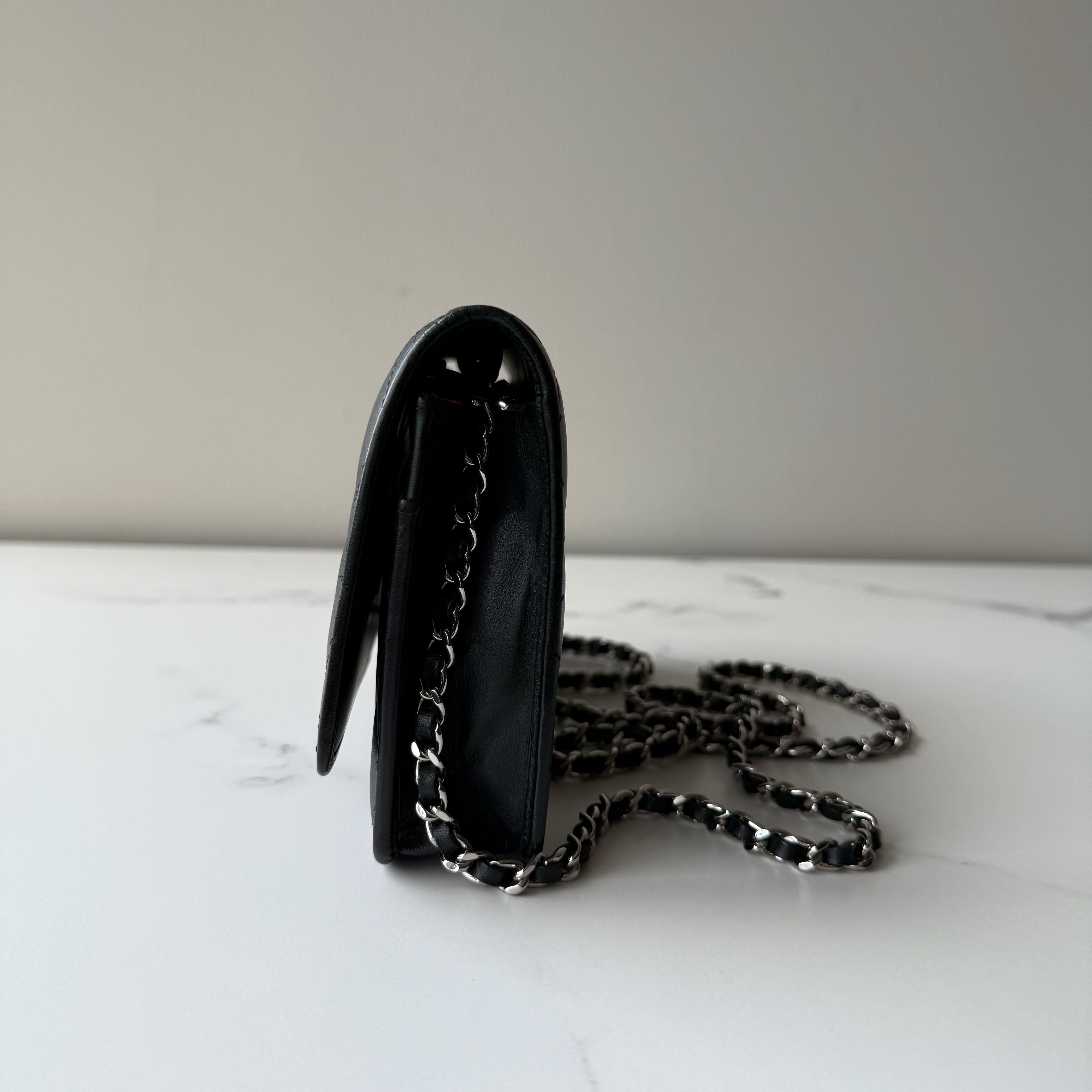 Chanel Wallet on Chain