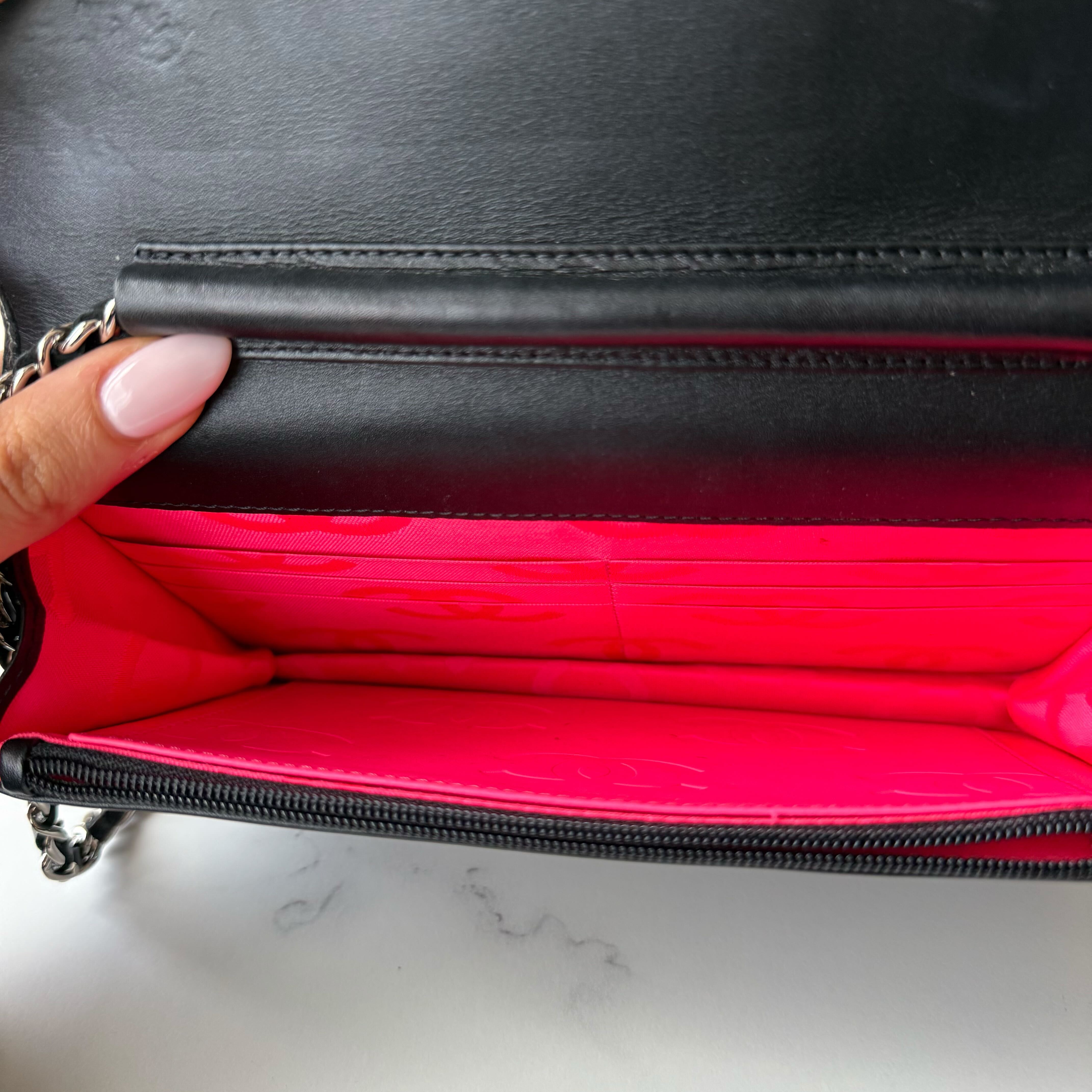 Chanel Wallet on Chain