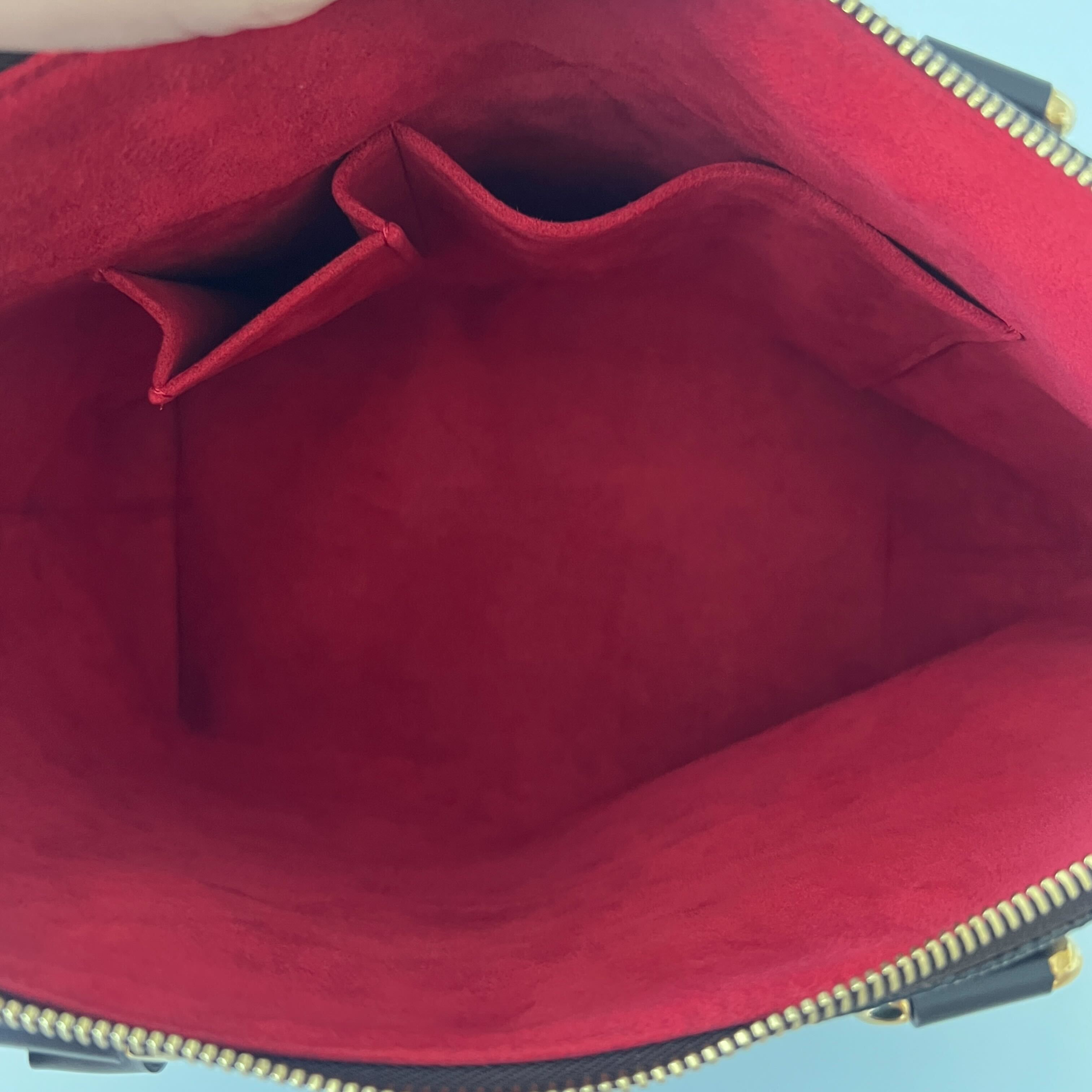 Louis Vuitton Seleya
