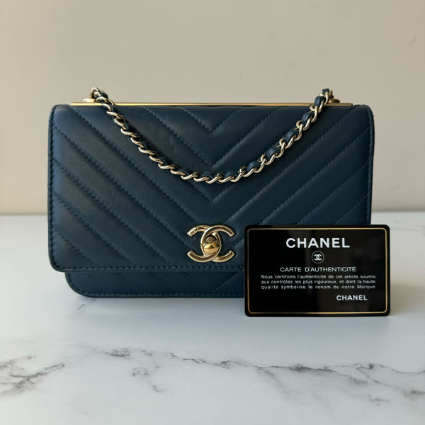 Chanel Wallet on Chain  WOC