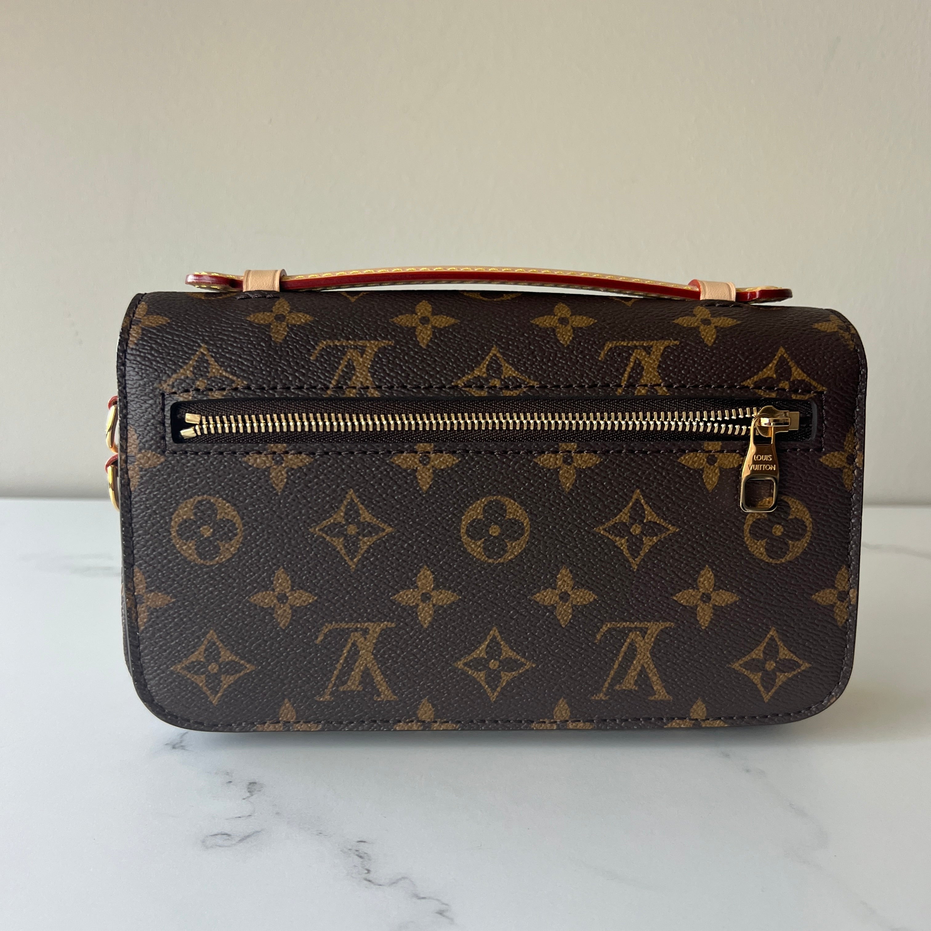 Louis Vuitton Pochette Metis East West