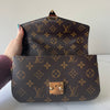 Louis Vuitton Pochette Metis East West