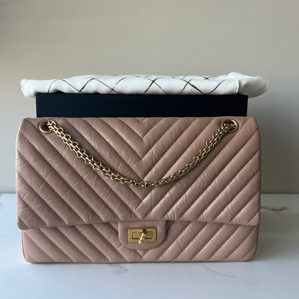 Chanel Reissue 226