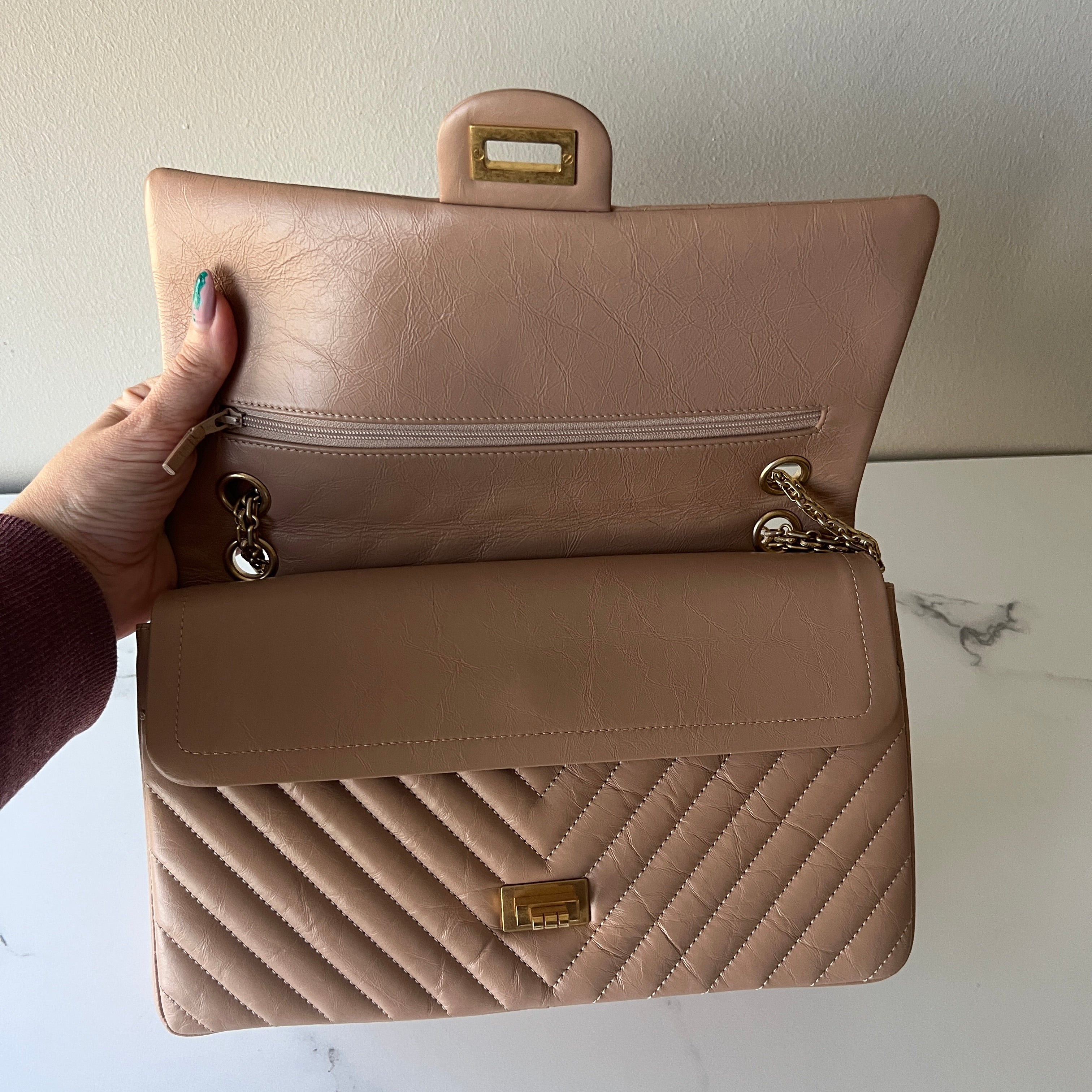 Chanel Reissue 226