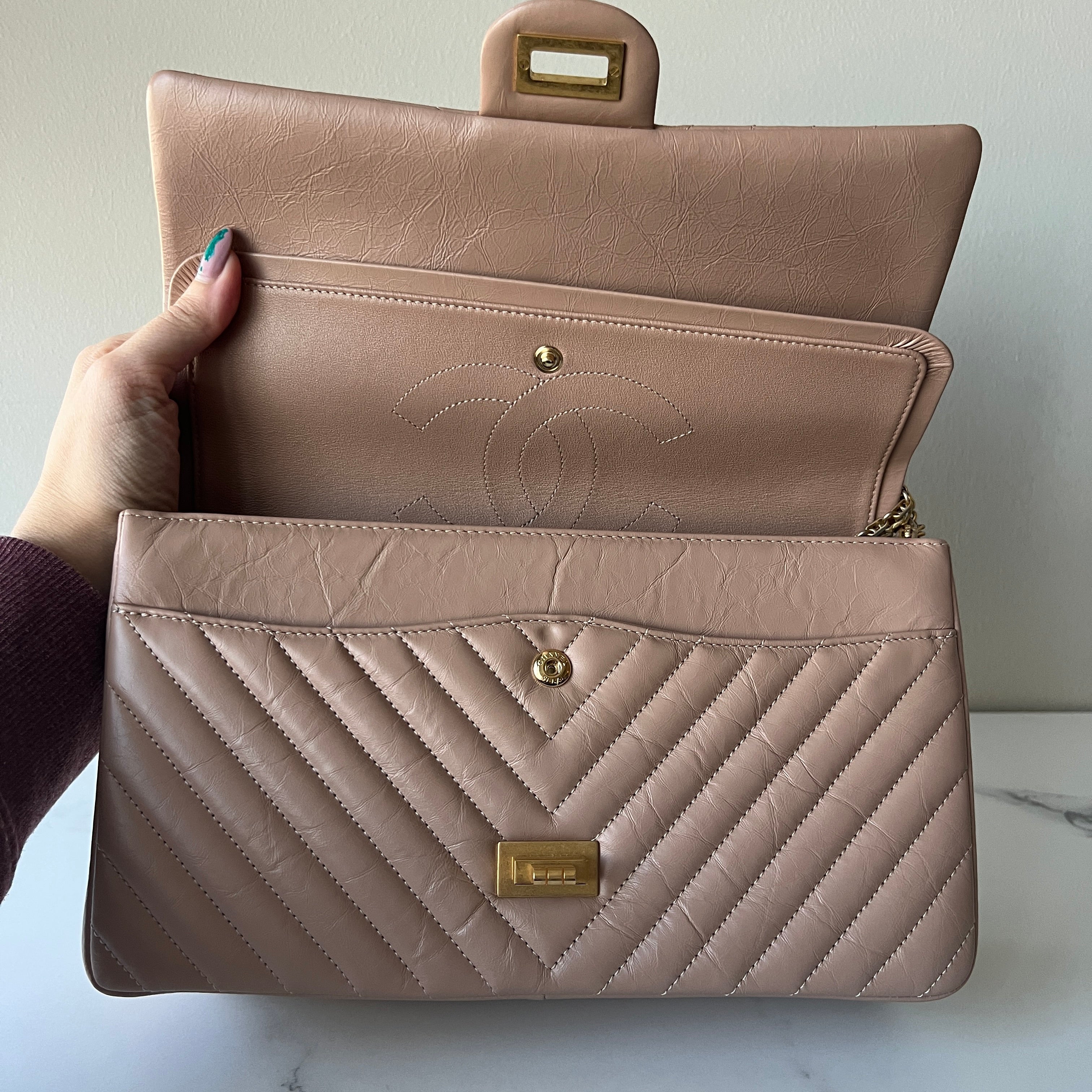 Chanel Reissue 226