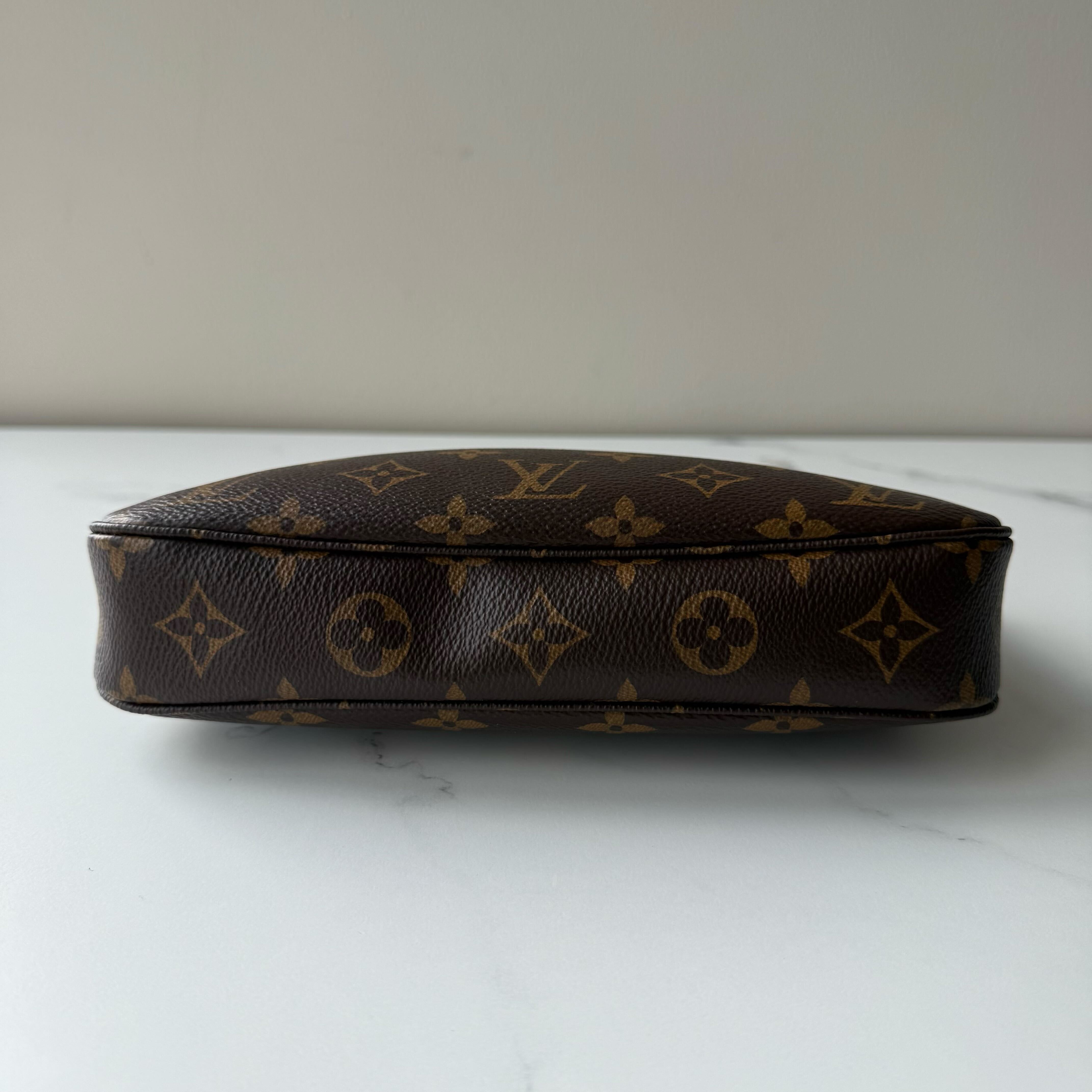 Louis Vuitton Pochette Accessories