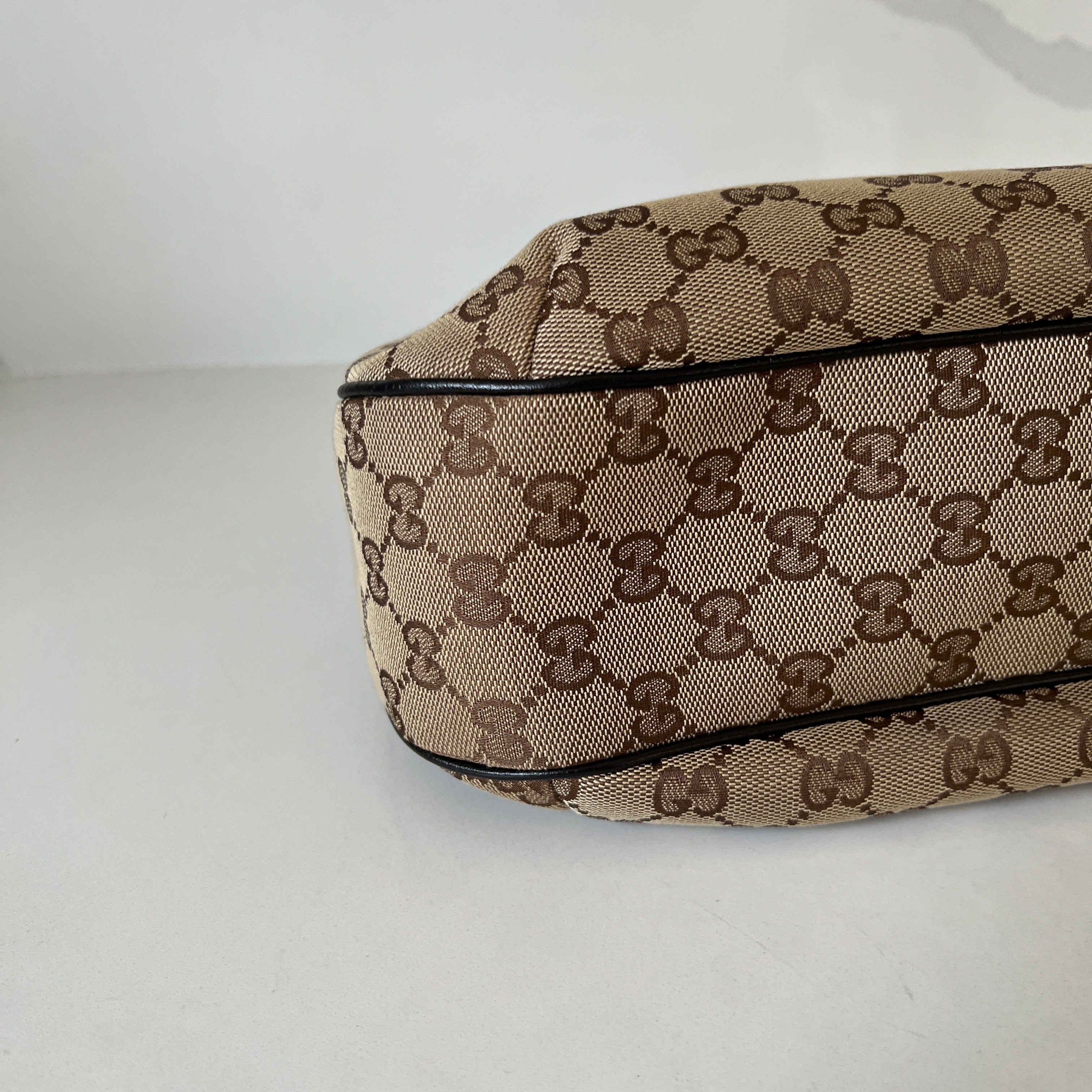 Gucci Shoulder Bag