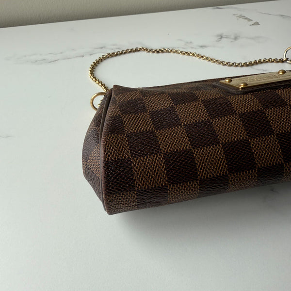 Louis Vuitton Eva Clutch